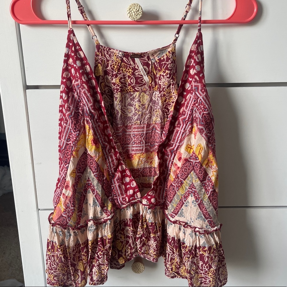 Free People Flowy V-Cut Tank Top (XL)